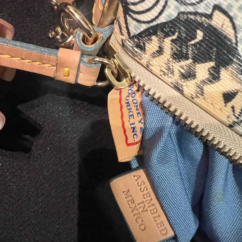 Dooney & Bourke x Disney Cruise Collab - Picture 6 of 8